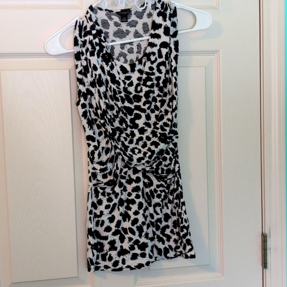 Ann Taylor XS Leopard work top